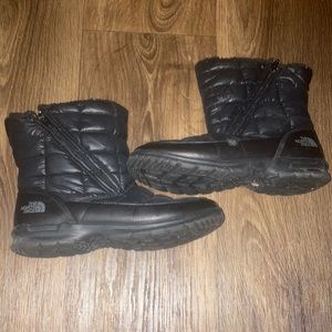 Selling these North Face boots